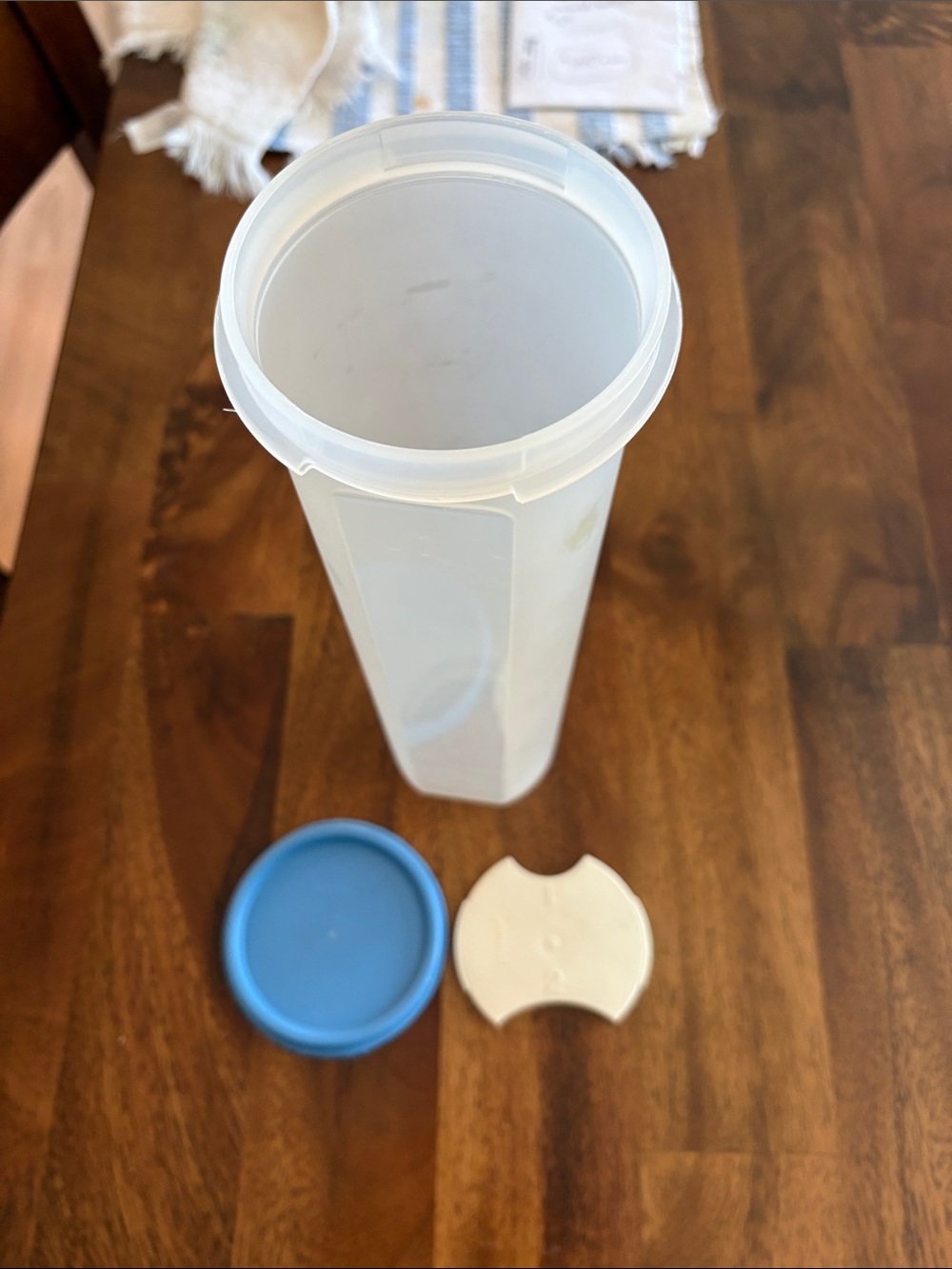 Vintage Tupperware Spaghetti Storage container with cream Insert and Blue Cap